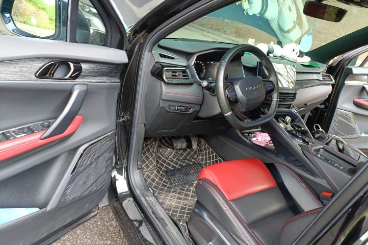 Used Lynk & Co 06 2020 1.5T JinPro model
