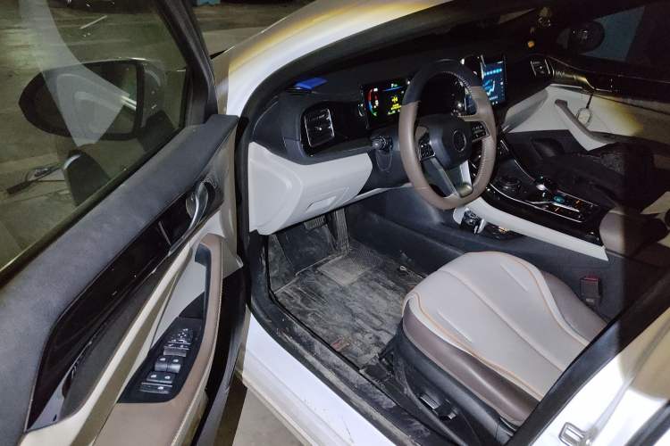 Used BYD Qin PLUS 2024 HONOR Edition DM-i 55KM Beyond Model