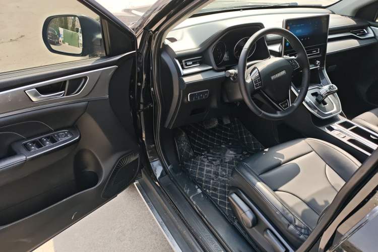 Used Haval M6 2021 PLUS 1.5T DCT Luxury Smart Connectivity Model