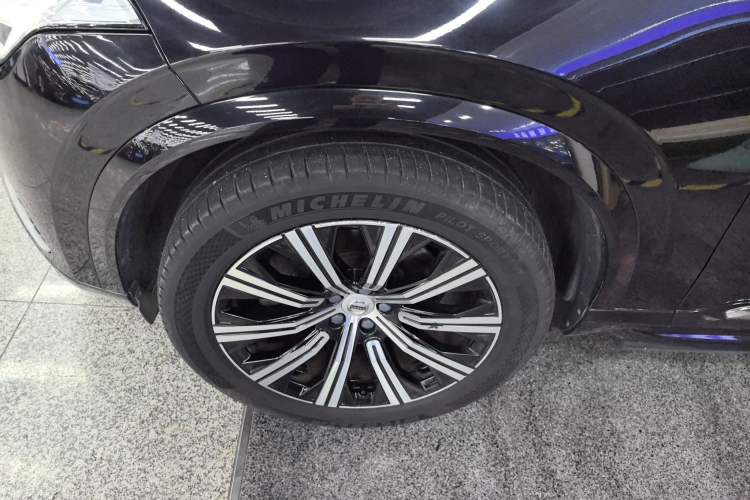 Used Volvo XC90 2020 Facelifted T6 Zhiyi Luxury 7-Seater
