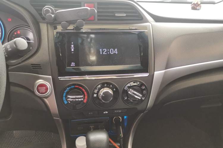 Used Honda Crider 2016 1.8L CVT Luxury Edition Audio And AC Panel