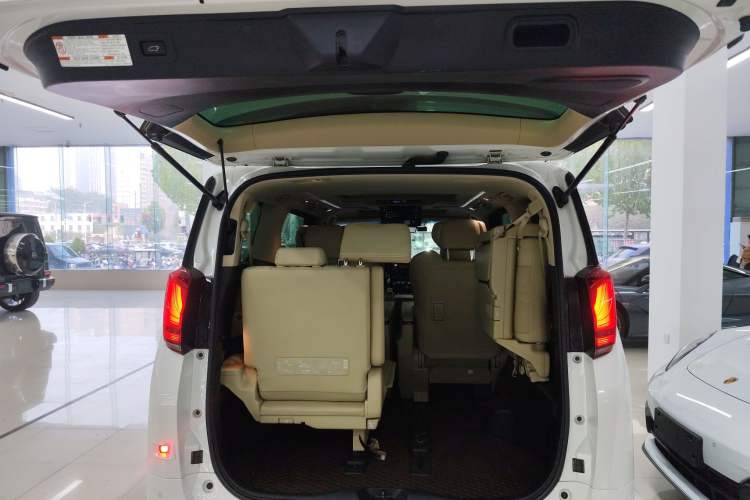 Used Toyota Alphard 2020 Dual-Engine 2.5L Prestige Edition
