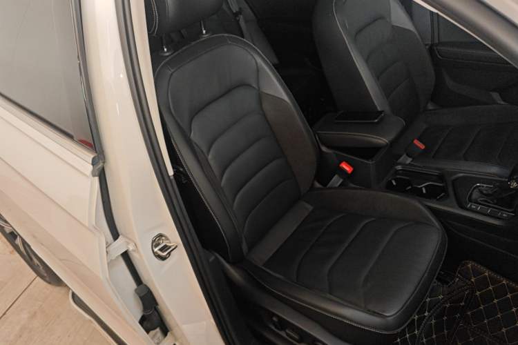 Used Volkswagen Tiguan L 2021 330TSI Automatic Two-Wheel Drive Smart Edition