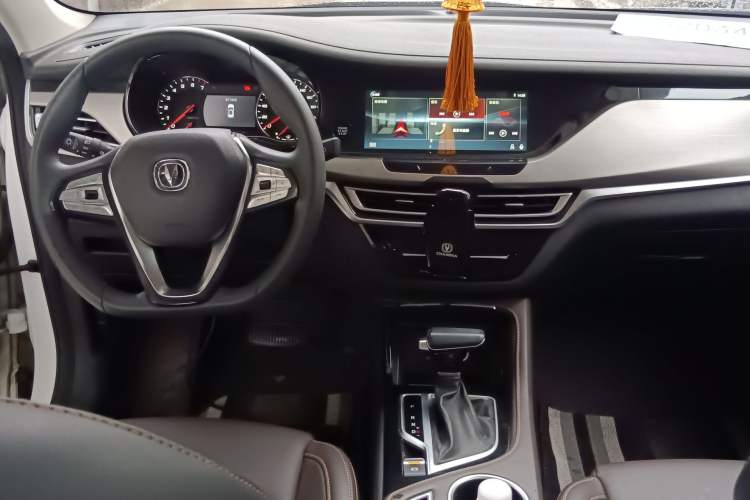 Used CHANGAN CS35PLUS 2018 1.6L Automatic Changlian Edition China V Standard