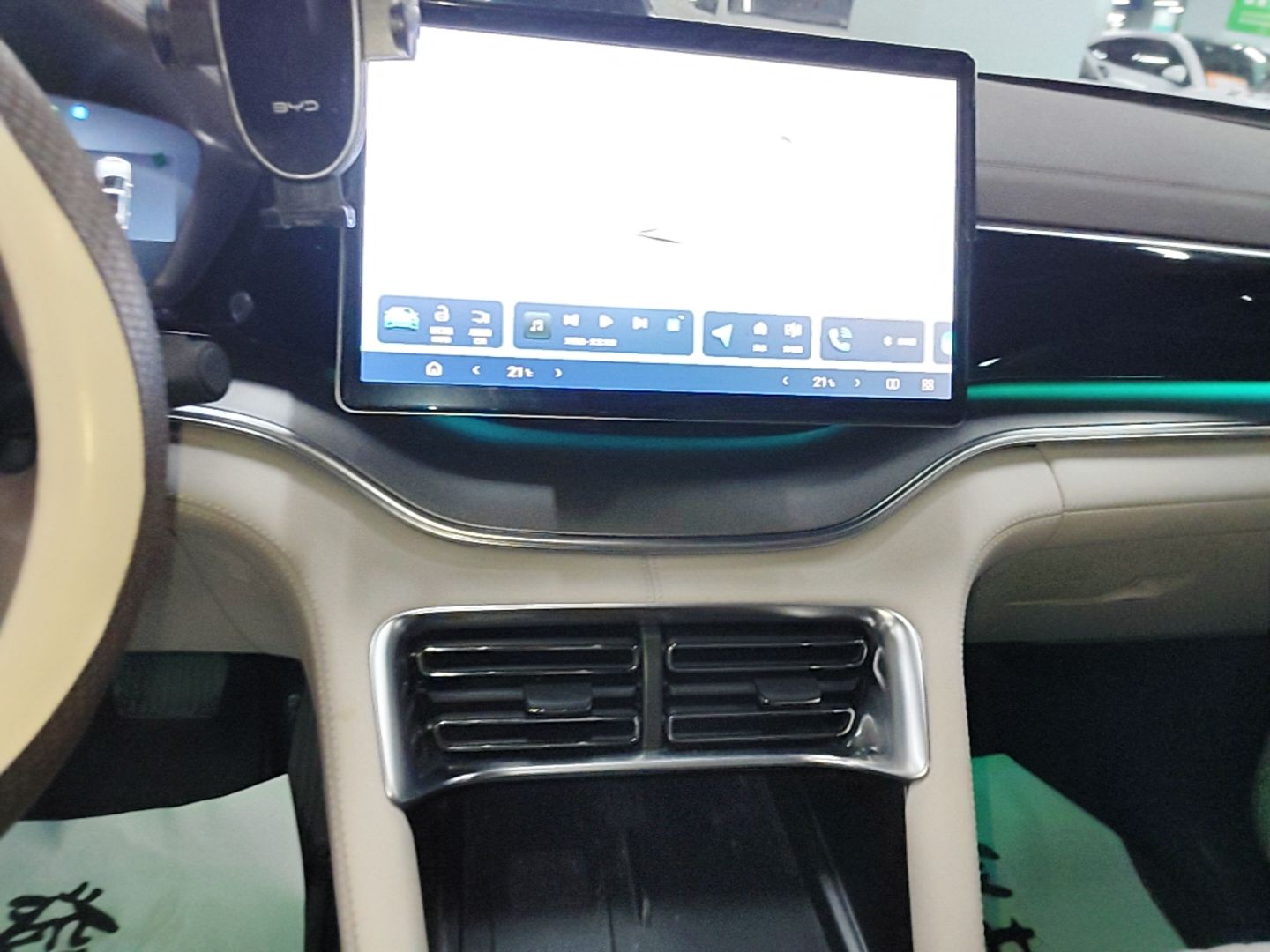 BYD Song PLUS New Energy 2025 EV 520km Premium Version — снимка 17