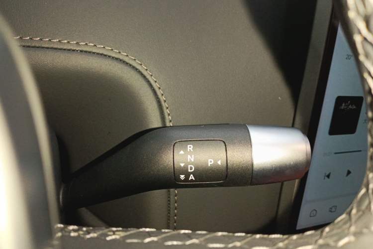 Used Li Auto L7 2023 Air model Gear Lever