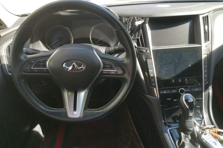 Used Infiniti Q50L 2018 2.0T Comfort Edition China V Standard

