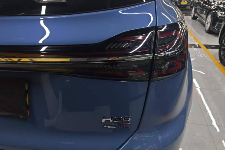 Used Hongqi HS5 2023 2.0T Four-Wheel Drive Flagship Pro Edition
