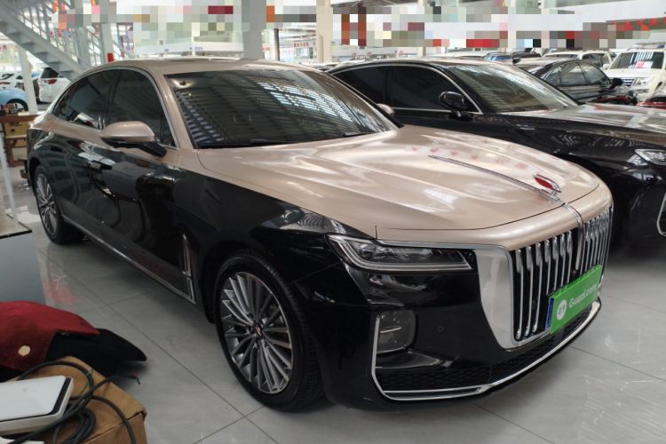 Used Hongqi H9 2023 2.0T Smart Connect Flagship Edition Front Right 45 Deg