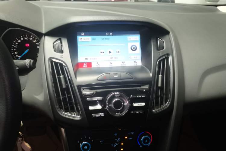 Used Ford Focus 2017 Hatchback 1.6L Automatic Comfort Plus SmartDrive Edition
