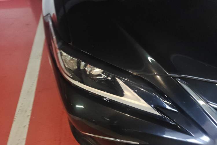 Used Lexus ES 2021 200 Excellence Edition