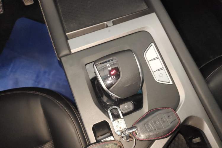 Used JETOUR X70S 2023 1.5T DCT Glory Edition 5-seater
