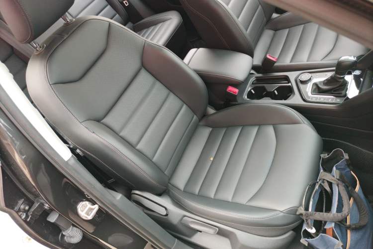 Used Volkswagen Tharu 2019 330TSI Four-Wheel Drive Flagship Model China VI Standard Right Front Seat