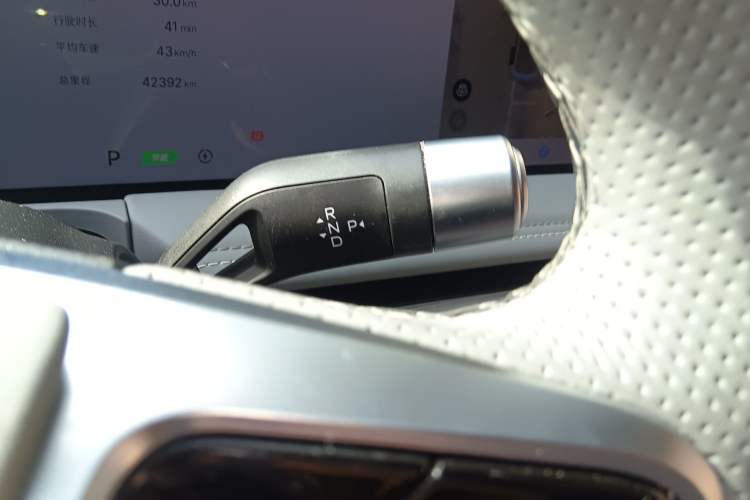 Used Geely Galaxy E8 2024 665 km Range Rear-Drive Starship Long-Range Version
