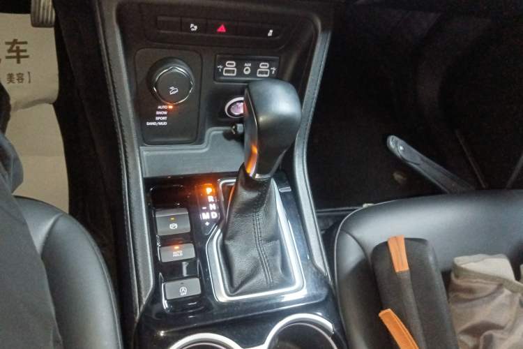 Used Jeep Grand Commander 2018 2.0T Four-Wheel Drive Premium Navigation Version China V
