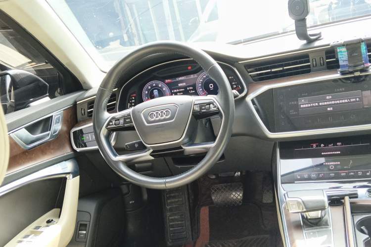 Used Audi A6 2020 allroad quattro Explorer 55 TFSI Prestige Off-Road Model Steering Wheel