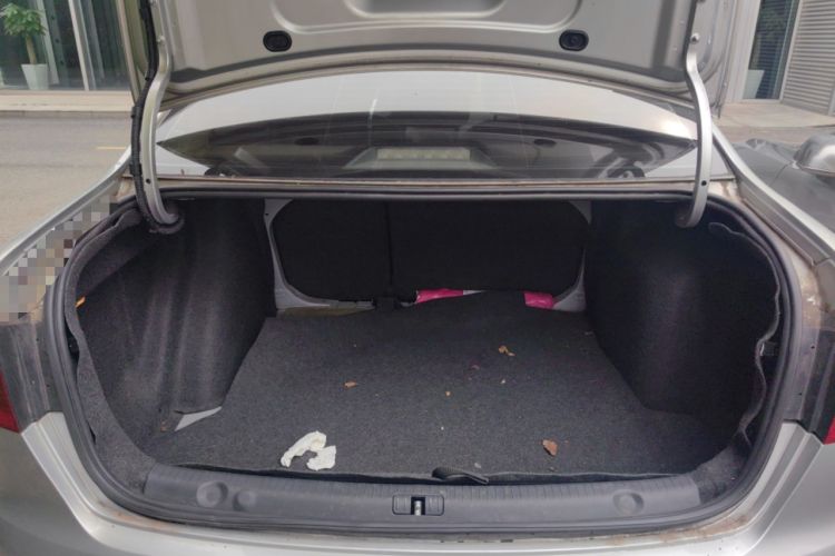 Used Volkswagen Lavida 2013 Restyled Classic 1.6L Automatic Comfort Edition Trunk