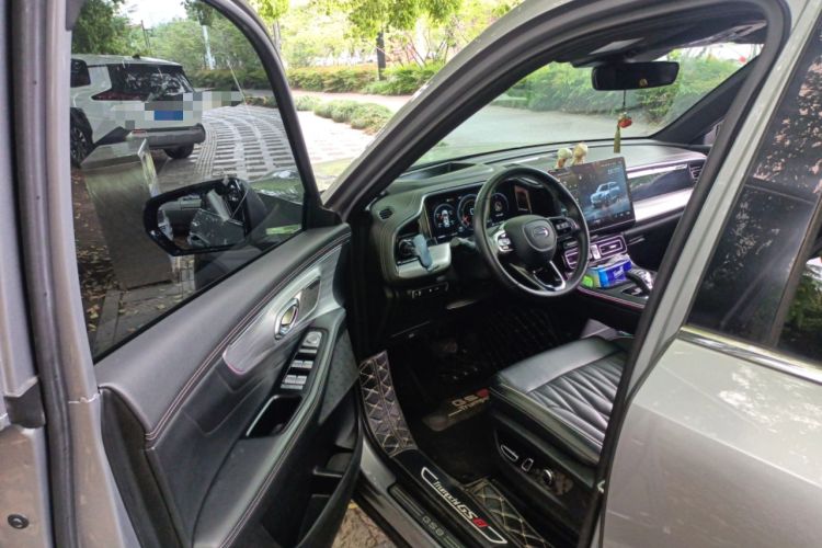 Used GAC Trumpchi GS8 2022 Flagship Series 2.0 TGDI Four-Wheel Drive Luxury Smart Connectivity Version (6 Seats)