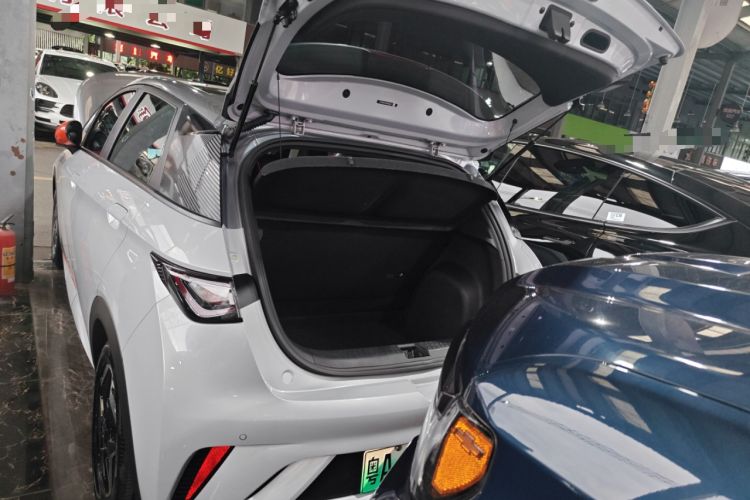 Used BYD Dolphin 2021 405 km Fashion Edition Trunk