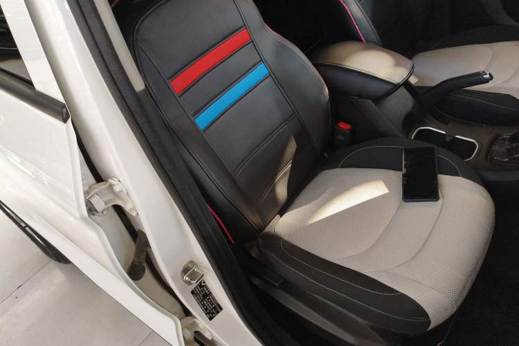 Used Wuling Hongguang S3 2018 1.5L Manual Standard Version China V Standard Right Front Seat