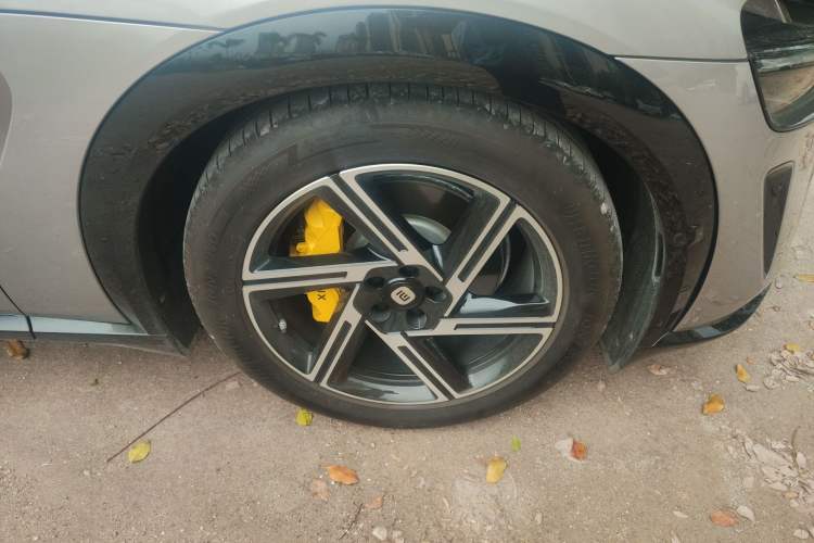 Used Xiaomi Auto YU7 2025 Ultra-Long Range All-Wheel Drive Pro Version