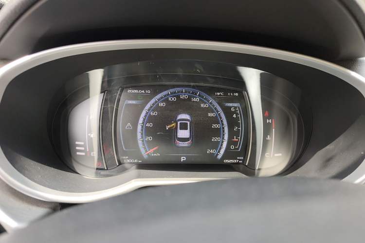 Used Geely Auto Emgrand X7 Sport 2016 1.8TD Automatic ZhiZun Version Instrument Cluster