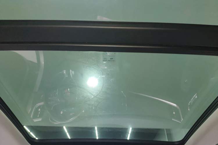 Used Roewe RX5 New Energy 2017 ERX5 EV400 Electric Internet Supreme Edition
