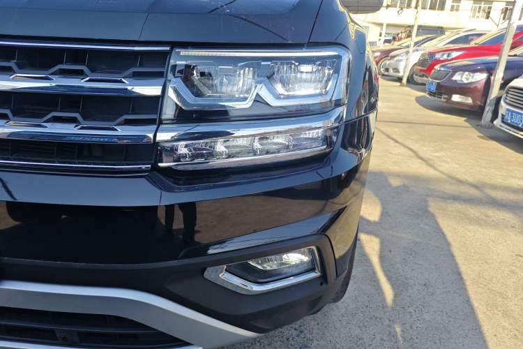 Used Volkswagen Teramont 2020 Revised Version 530 V6 Four-Wheel Drive Luxury Edition
