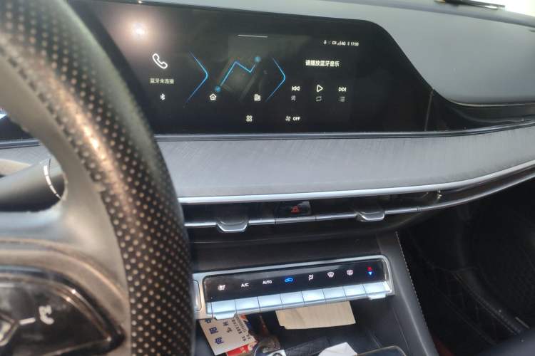 Used Changan Eado 2024 PLUS Blue Whale NE 1.4T GDI DCT High-Energy Edition
