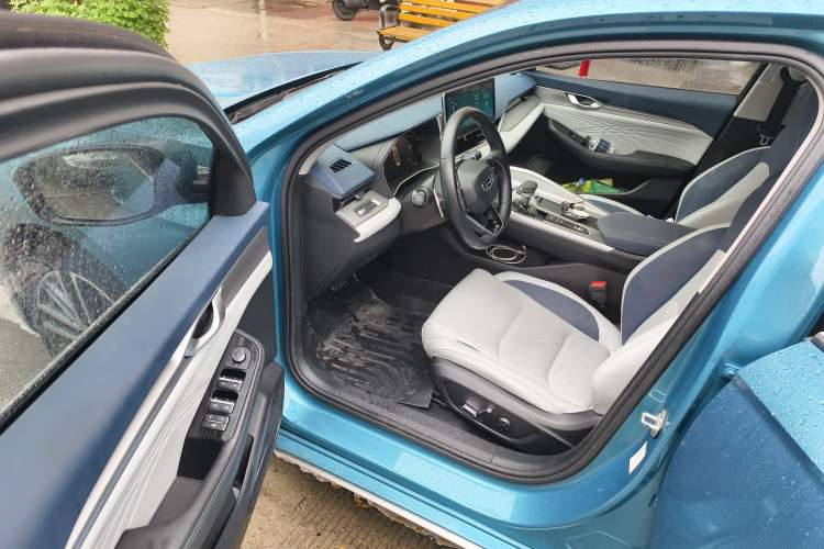 Used Geely Auto Preface 2021 2.0TD Designer's Recommended Edition Driver Seat