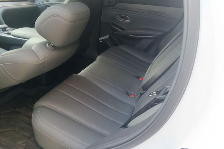 Used BYD Song L DM-i 2025 Intelligent Driving Version 112 km Leading Trim
