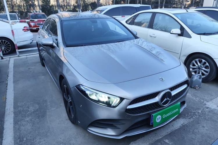Used Mercedes-Benz A-Class 2022 Revised Version A 200 L Sport Sedan Fashionable Style