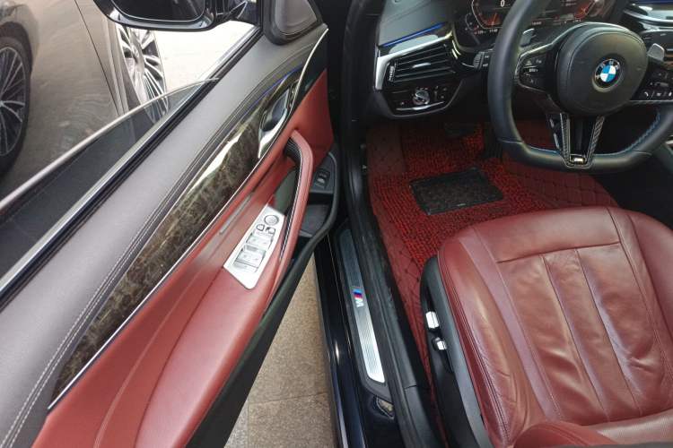 Used BMW 5 Series 2020 530Li Luxury Edition M Sport Package