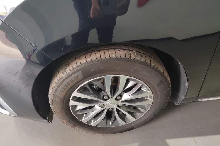 Used Buick GL8 2023 ES Lu Zun Deluxe and Yue Edition