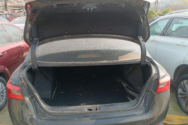 Used Zotye Z360 2017 1.5L Manual Luxury Model