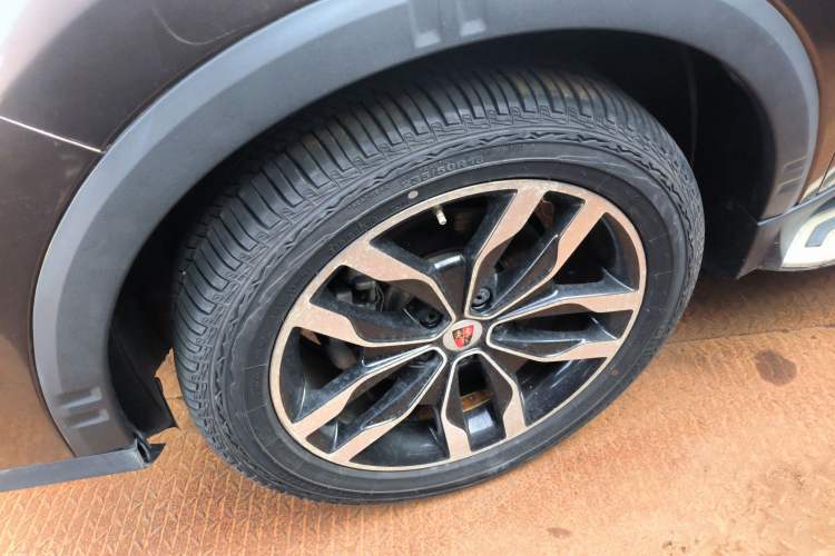 Used Roewe RX5 2018 30T Two-Wheel Drive Automatic Internet Smart Edition