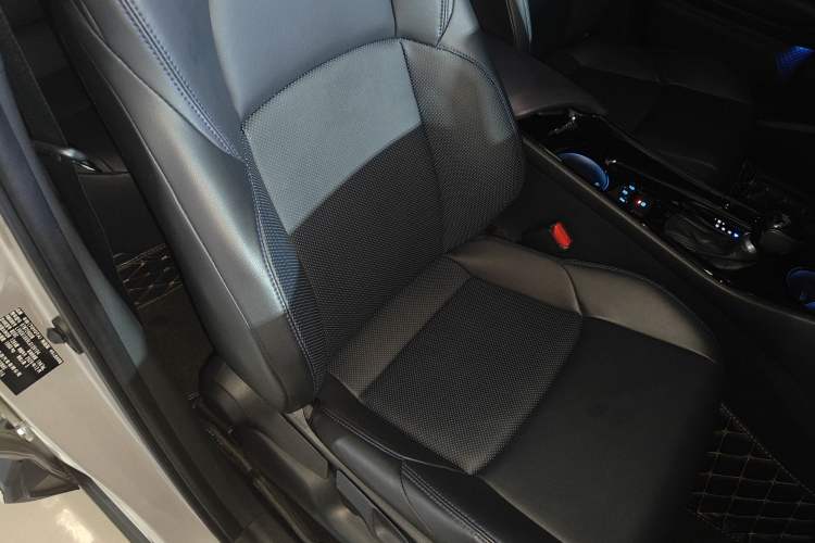 Used Toyota C-HR 2020 2.0L Leading Edition
