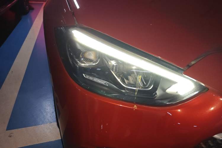 Used Mercedes-Benz C-Class New Energy 2024 C 350 eL Right Front Headlight