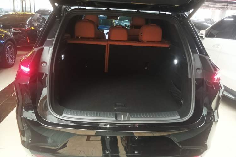 Used Li Auto L6 2024 Pro Model Trunk