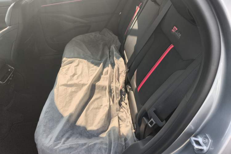 Used Ford Mondeo 2025 2.0T EcoBoost E Hybrid Sport Edition ST-Line
