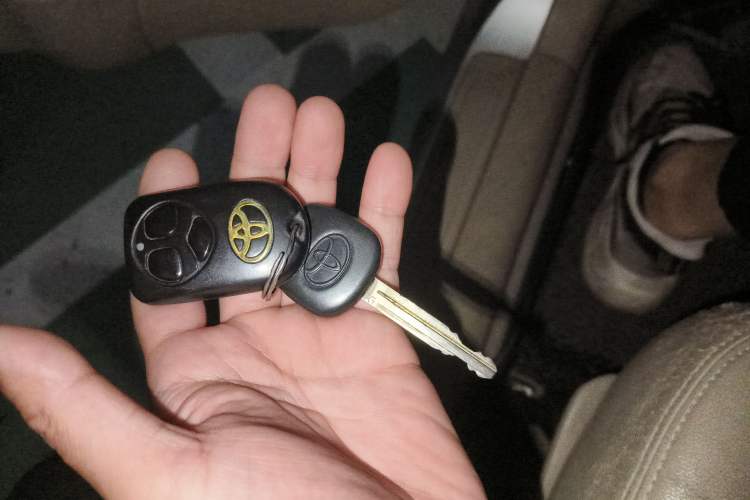 Used Toyota Corolla EX 2011 1.6L Automatic Classic Edition