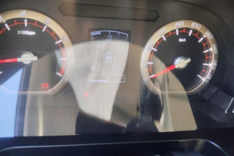 Used FORTHING Lingzhi 2019 Facelifted M5L 1.6L 7-Seater Base Model China VI Standard