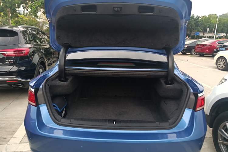 Used Geely Auto Emgrand GT New Energy 2018 1.5T PHEV Yaoyue Edition
