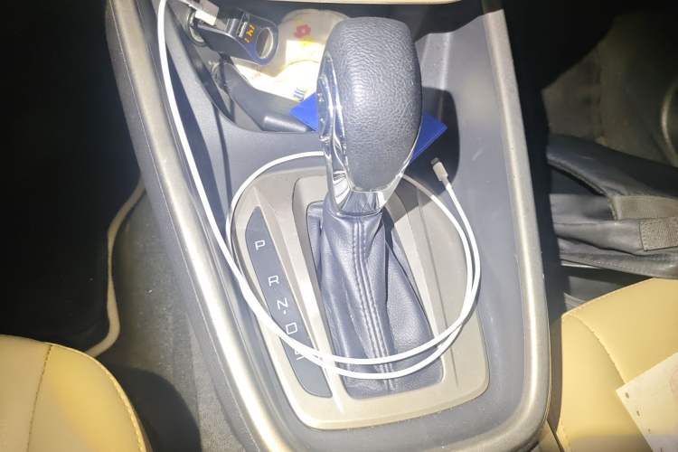 Used Ford Escort 2015 1.5L Automatic Comfort Edition Gear Lever