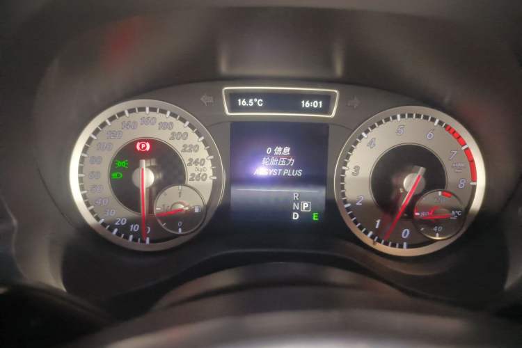 Used Mercedes-Benz A-Class 2015 A 200 Sport Edition Instrument Cluster