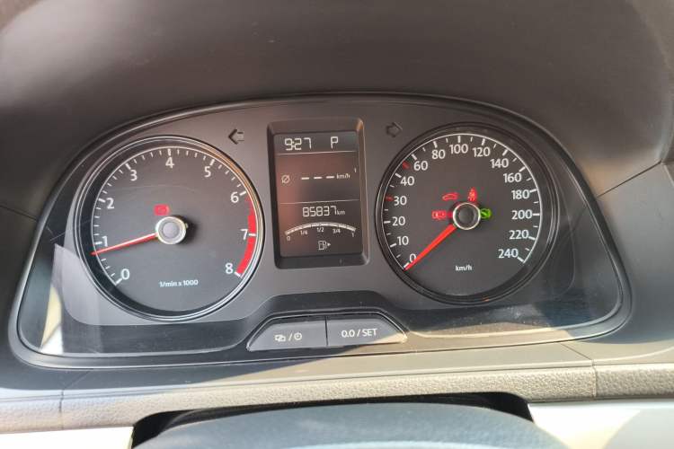 Used Volkswagen Lavida 2013 Revised Classic 1.6L Automatic Fashion Edition