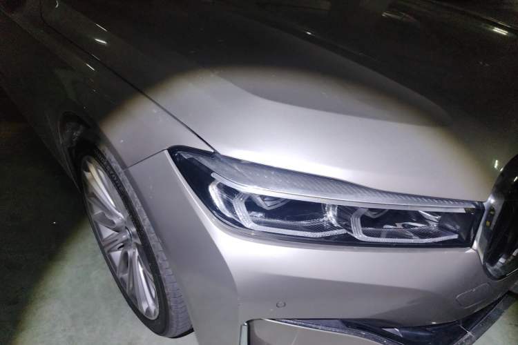 Used BMW 7 Series 2019 Restyled 740Li Leading Luxury Package Right Front Headlight