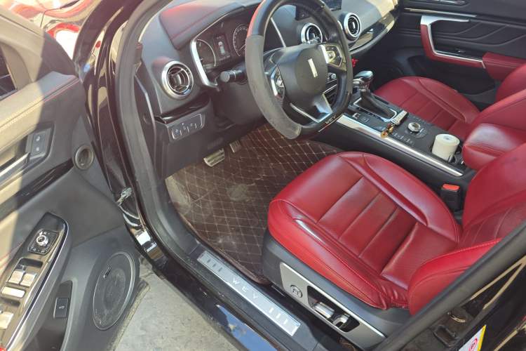 Used Wey VV5 2017 2.0T Ultra-Luxury Version
