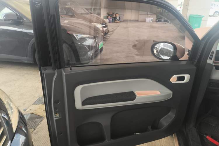 Used Chery New Energy QQ Ice Cream 2022 170km Sundae Phosphate Lithium-Ion