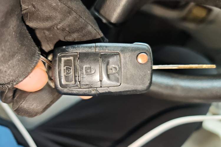 Used FORTHING Lingzhi 2016 M3L 1.6L 7-Seater Standard Model
